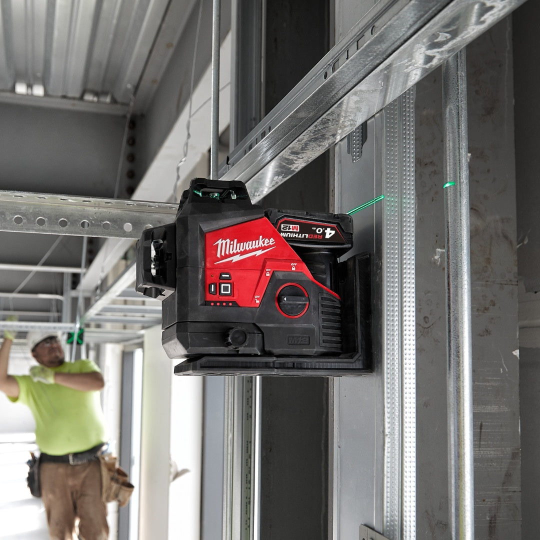 Milwaukee M12™ 3-Line 360° Green Linear Laser M12 3PL-0C 