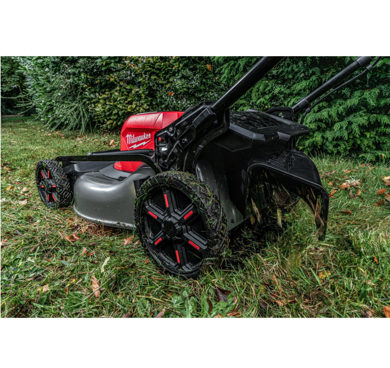 3 IN 1 Self-Propelled Lawnmower M18 FUEL™ Dual Battery 53 CM M18 F2LM53-0 Milwaukee 