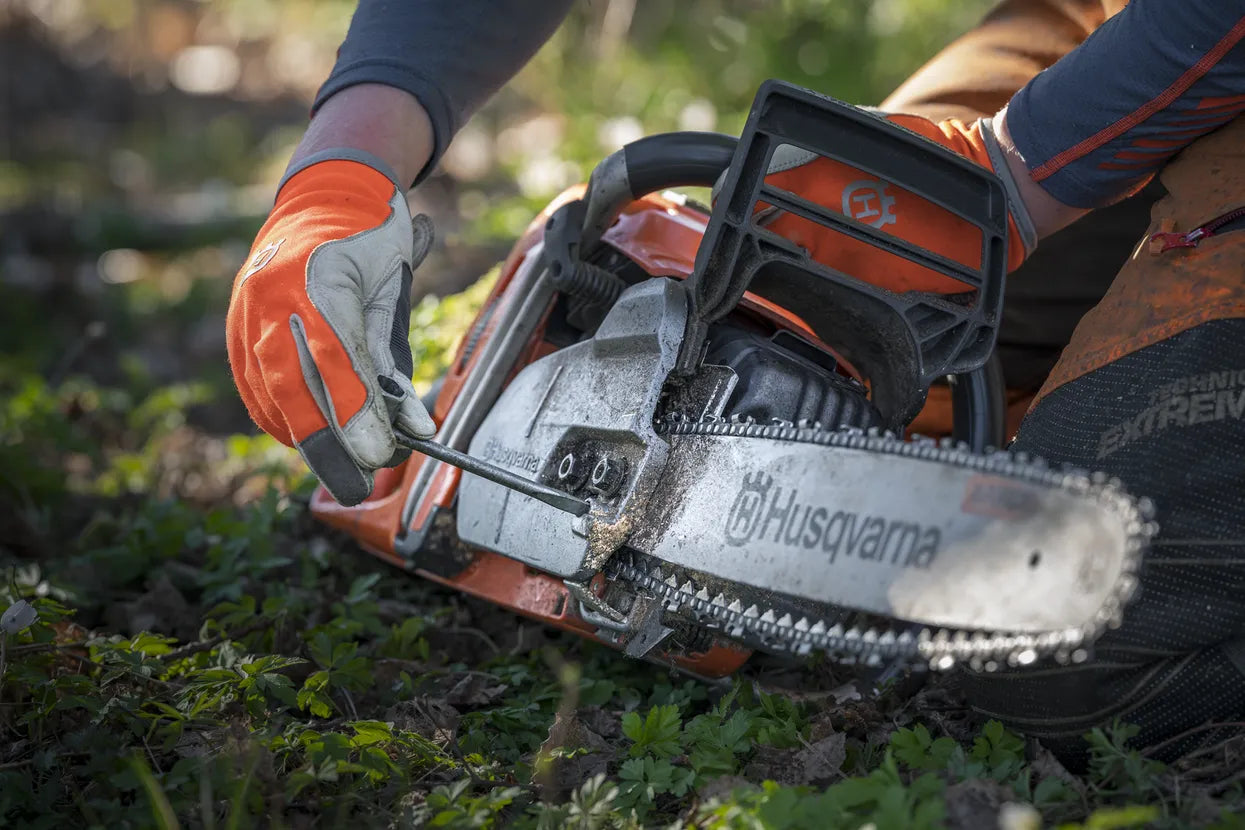 Husqvarna 560 XP Mark II Professional Chainsaw